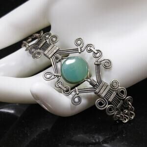 1970s Green Chrysoprase Wire Wrapped Bracelet Boho Artisan 10K Tested Vintage